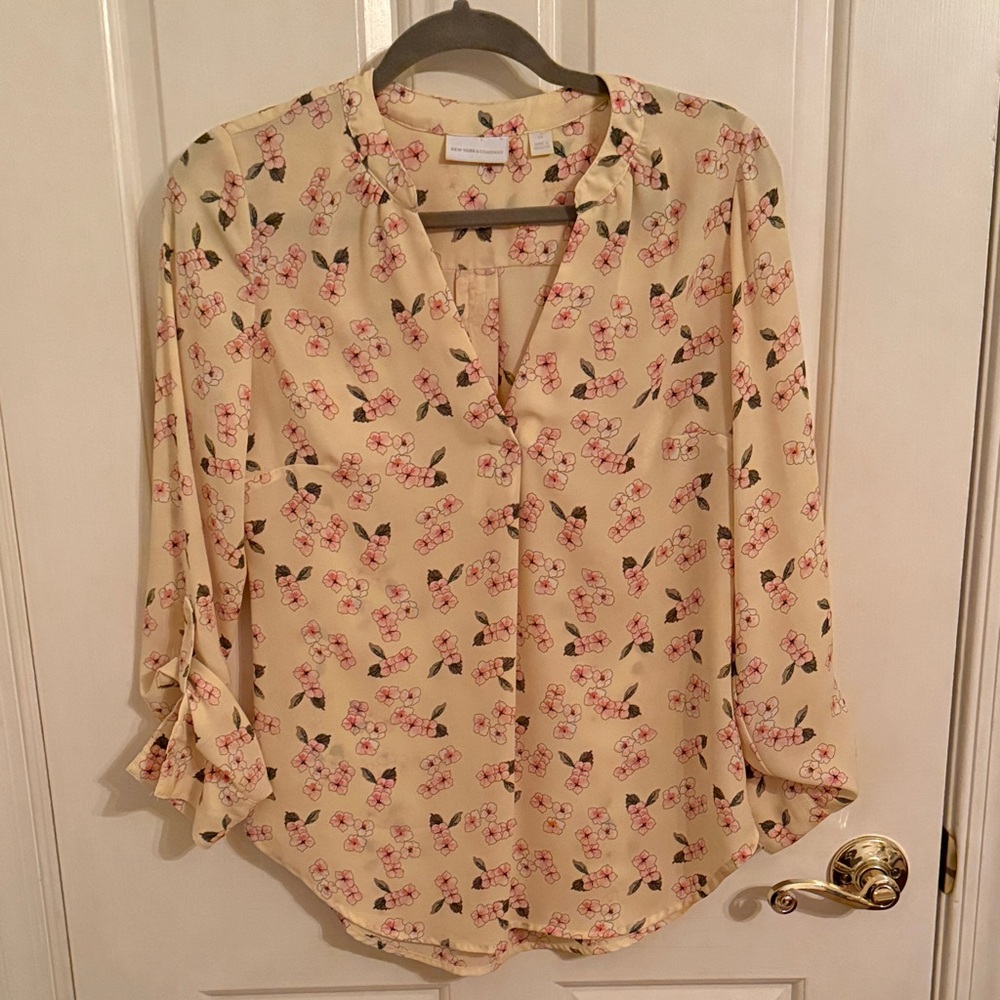 New York & Company Cream Floral Blouse
